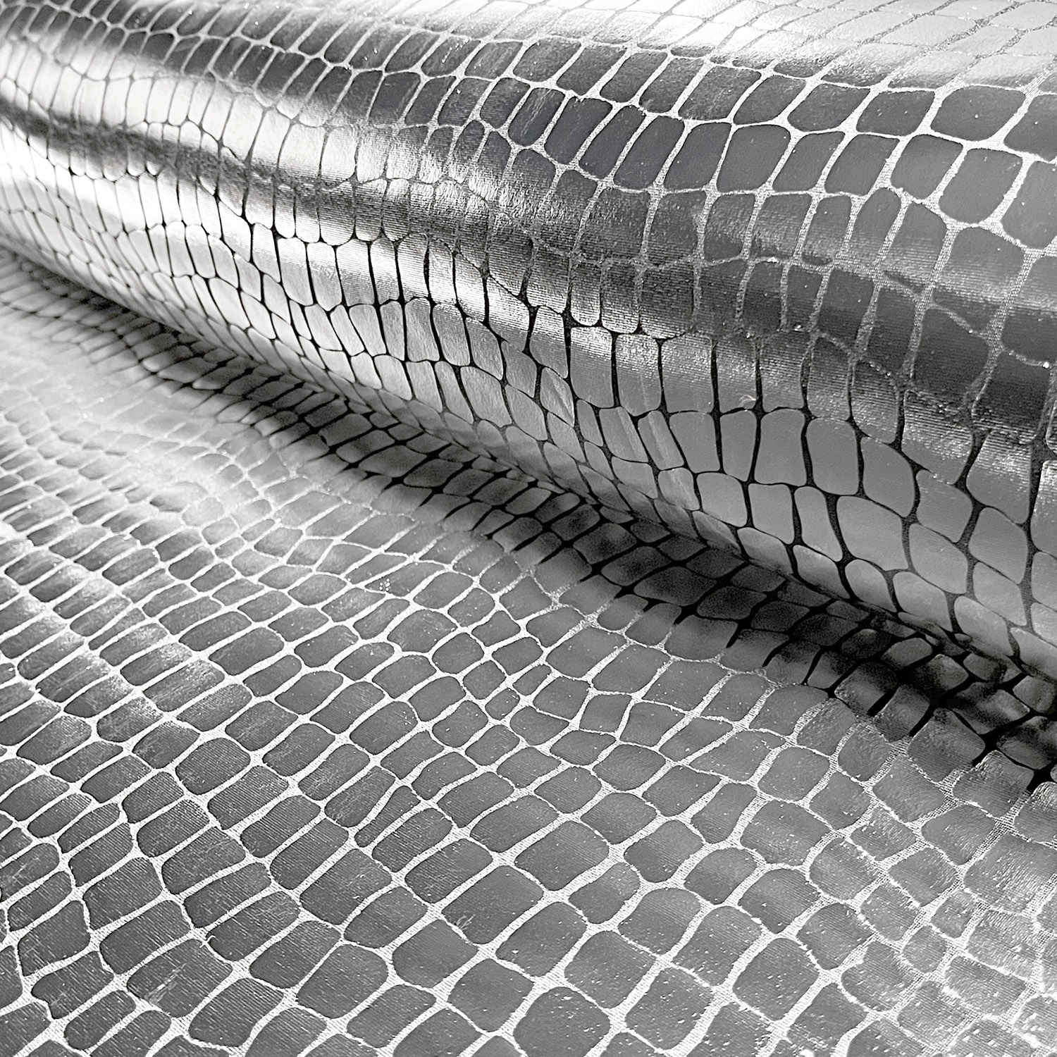 Lamé Stoff Foliendruck Krokodile Silber