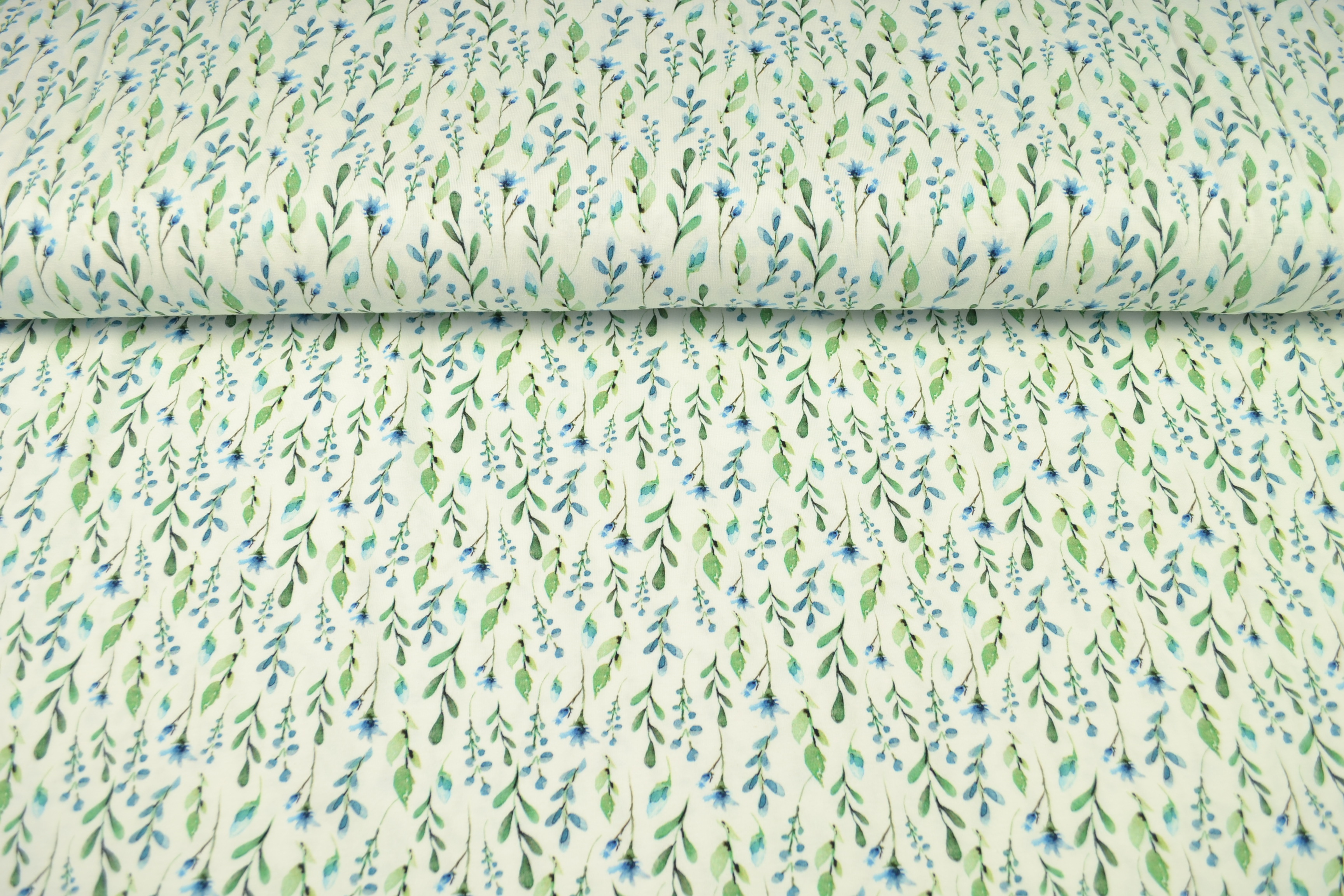 Baumwolljersey bedruckt blaue Blüten, natur